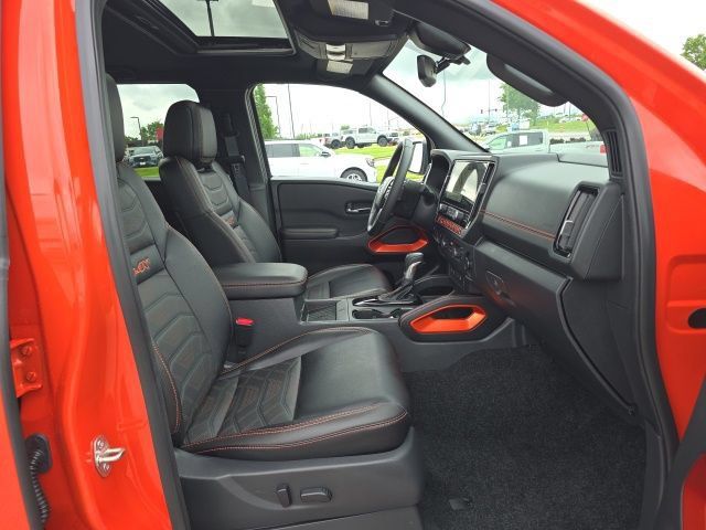 Used 2025 Nissan Frontier PRO-4X w/ Pro Premium Package AWD/4WD image 20
