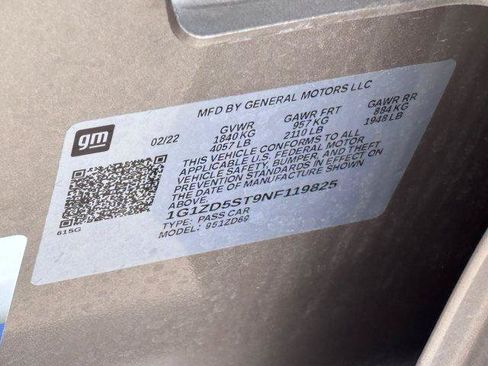 Used 2022 Chevrolet Malibu LT FWD image 35