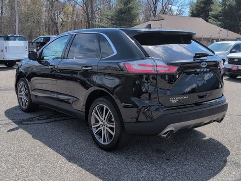 Certified 2022 Ford Edge Titanium image 5