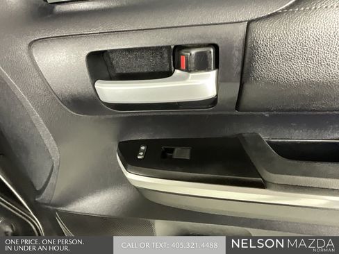 Used 2016 Toyota Tundra SR5 image 21