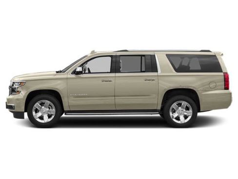 Used 2015 Chevrolet Suburban LTZ RWD image 3