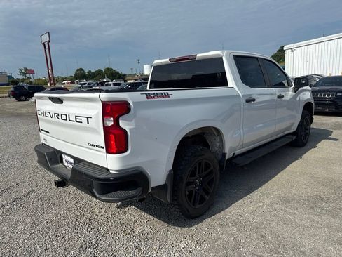 Used 2022 Chevrolet Silverado 1500 Custom Trail Boss w/ Safety Confidence Package AWD/4WD image 6