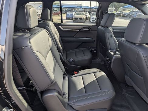New 2026 GMC Acadia Elevation w/ Elevation Premium Package FWD image 31