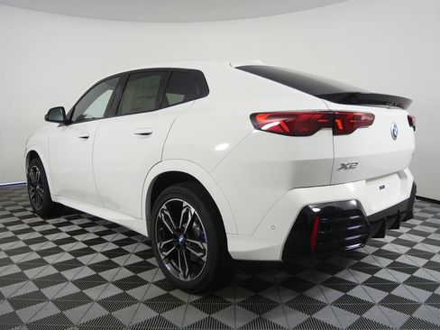New 2026 BMW X2 xDrive28i w/ Technology Package AWD/4WD image 5
