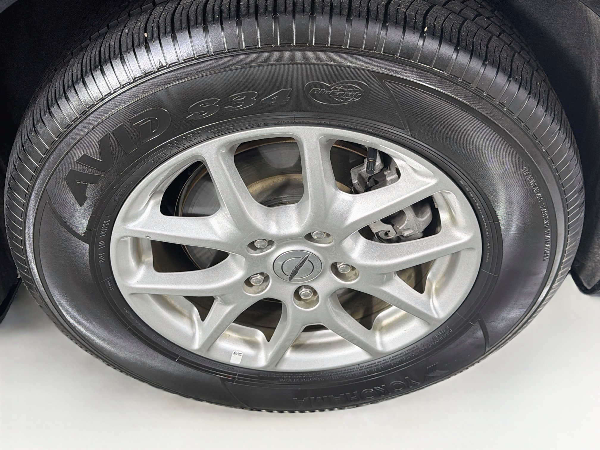 Used 2024 Chrysler Pacifica Touring-L FWD image 11