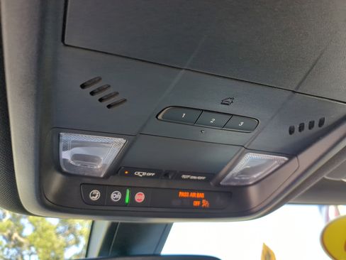 Certified 2020 Chevrolet Blazer RS w/ LPO, Floor Liner Package image 19