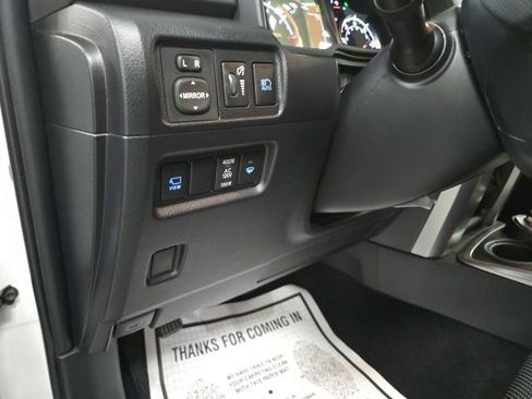 Certified 2024 Toyota 4Runner Limited AWD/4WD image 18