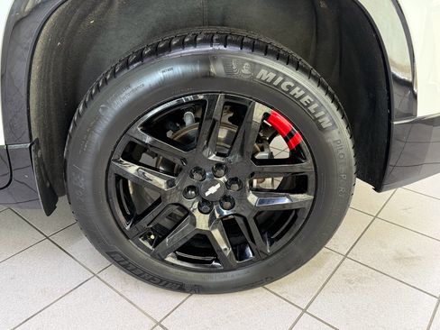 Used 2020 Chevrolet Traverse Premier w/ Redline Edition AWD/4WD image 13