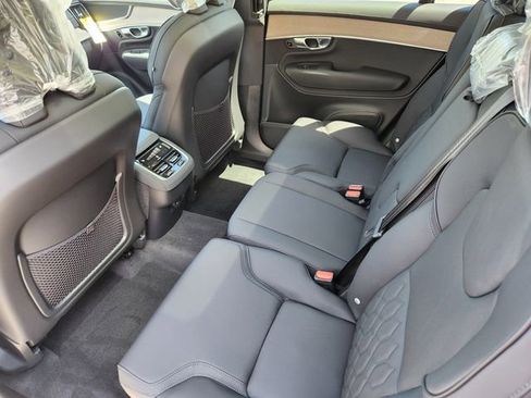 New 2025 Volvo XC90 B5 Core w/ Climate Package image 10