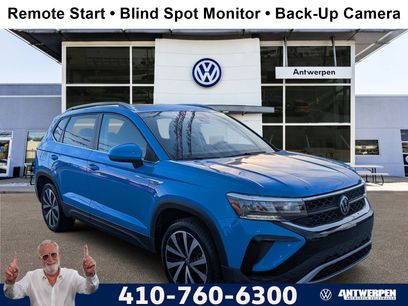 Used 2022 Volkswagen Taos SE w/ Panoramic Sunroof Package