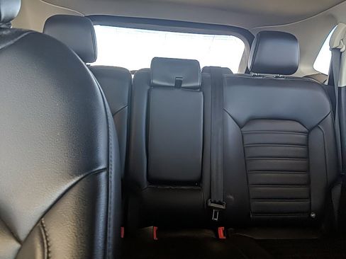 Used 2022 Ford Edge SEL image 27