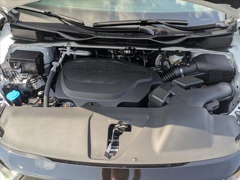 New 2026 Honda Odyssey Touring image 16