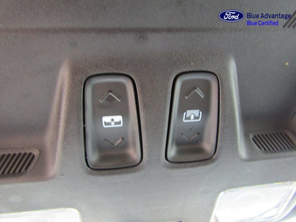 Certified 2025 Ford Escape ST-Line w/ Tech Pack #1 AWD/4WD image 52
