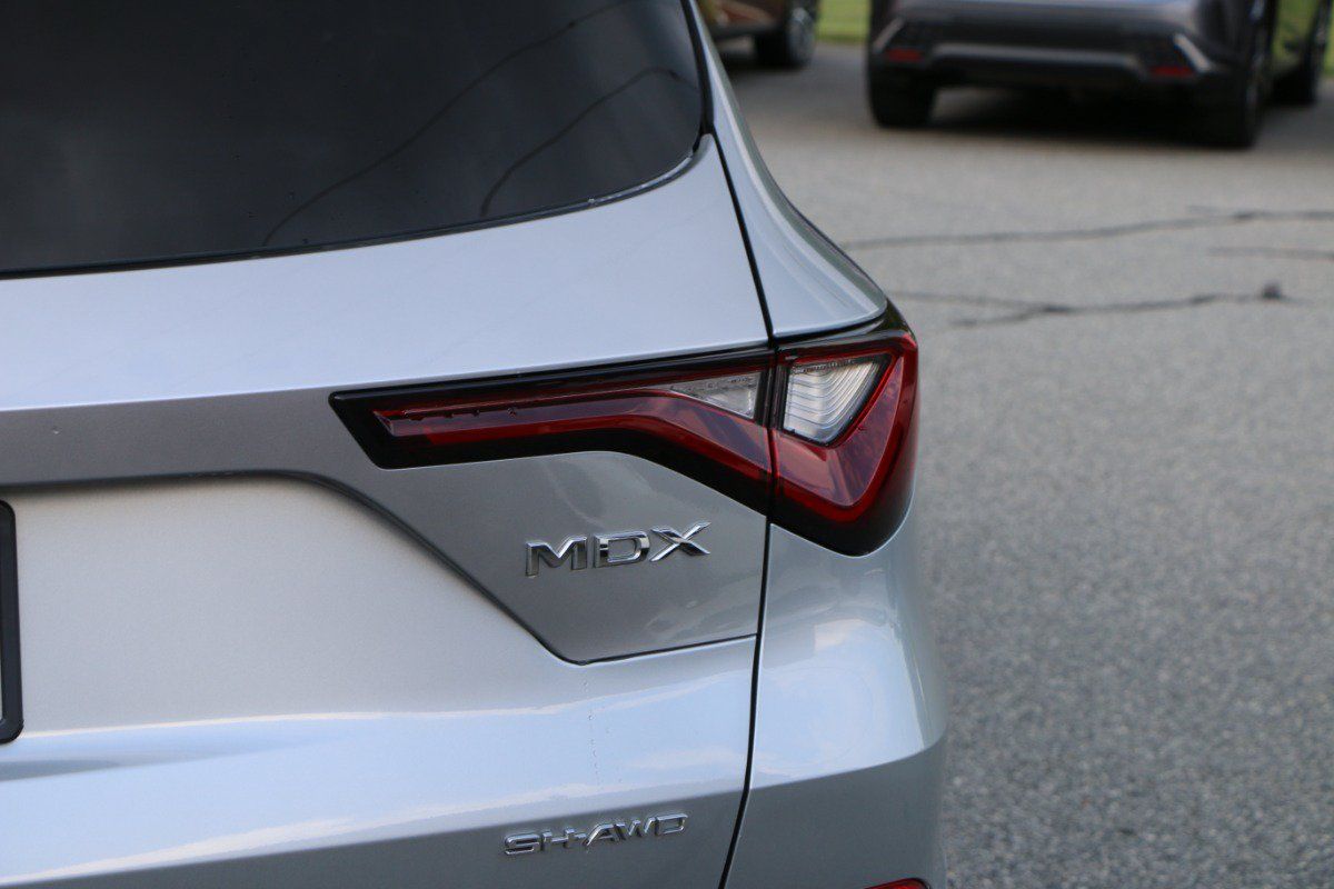 Used 2025 Acura MDX SH-AWD image 7