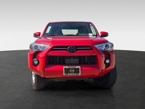 Used 2023 Toyota 4Runner SR5 Premium w/ Moonroof Package AWD/4WD image 2