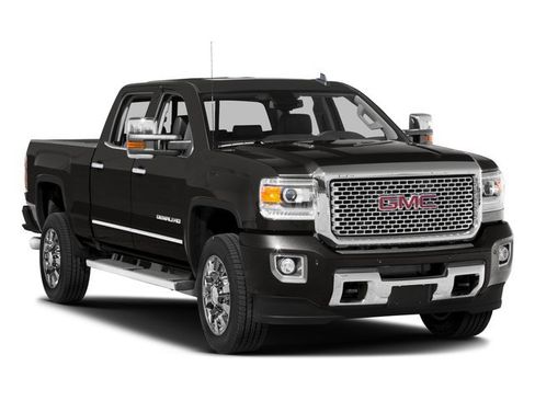 Used 2016 GMC Sierra 2500 Denali w/ Duramax Plus Package AWD/4WD image 9