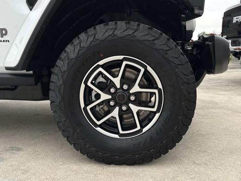 New 2026 Jeep Wrangler Unlimited Rubicon image 16