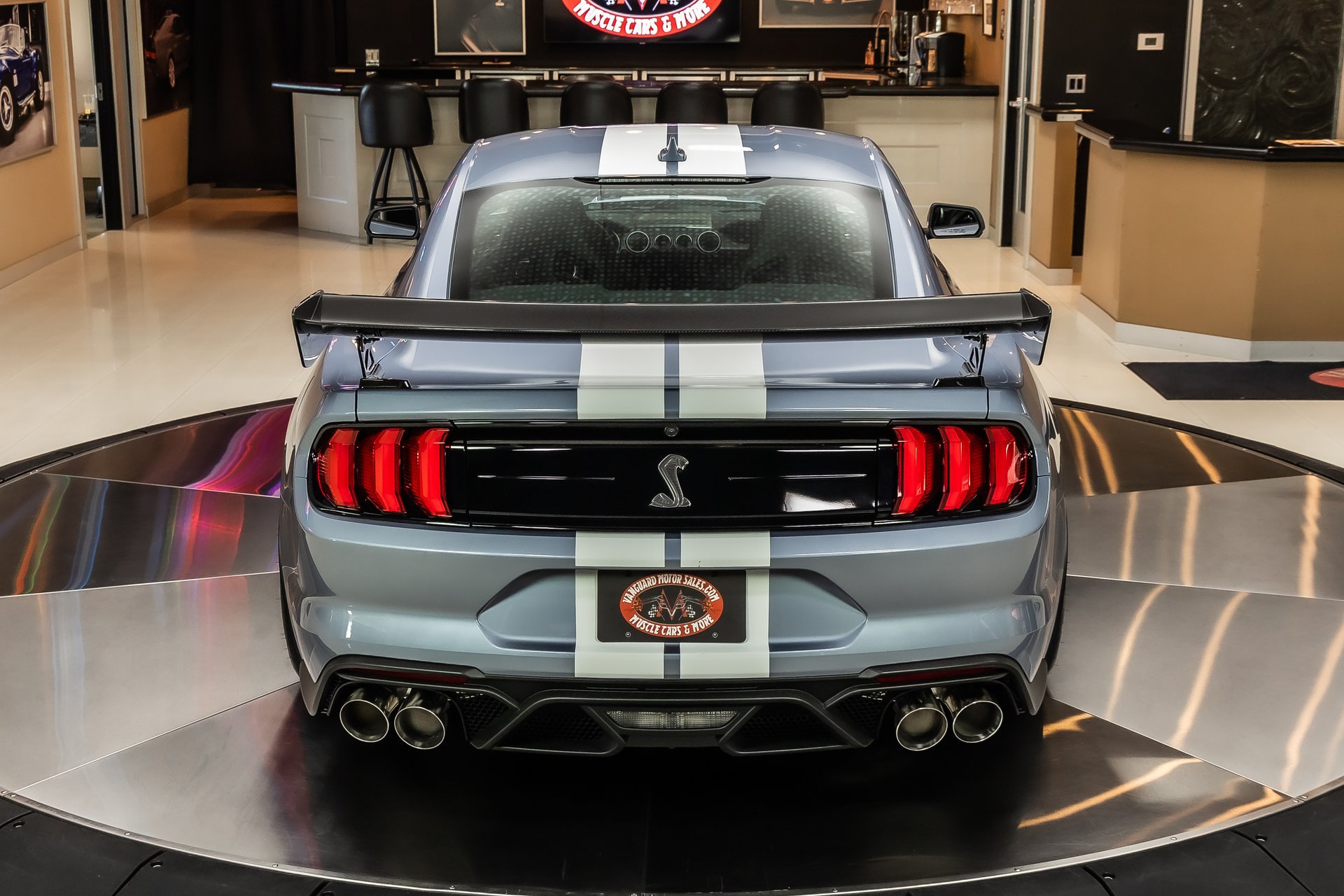 Used 2022 Ford Mustang Shelby GT500 w/ Carbon Fiber Track Pack RWD image 15