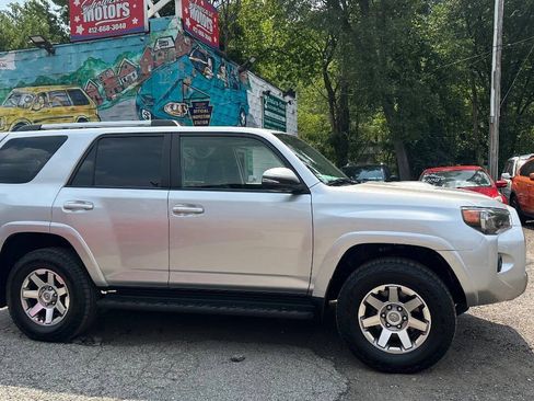 Used 2016 Toyota 4Runner Trail Premium w/ Four Season Floor Mat Package AWD/4WD image 1
