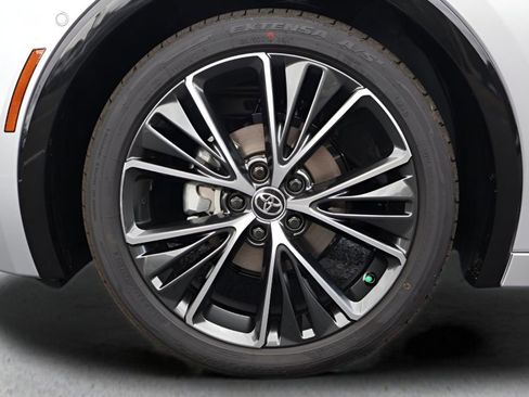 New 2026 Toyota Prius Limited image 9