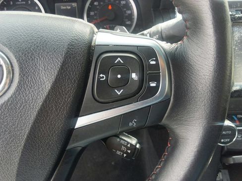 Used 2016 Toyota Camry XSE w/ Moonroof Package FWD image 22