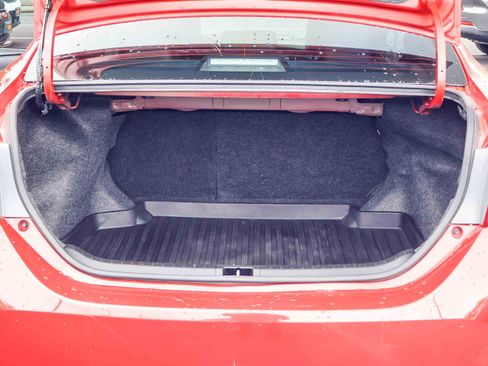 Used 2017 Toyota Corolla SE image 13