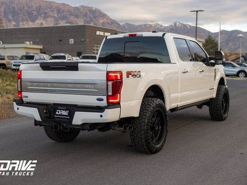 Used 2022 Ford F350 Platinum w/ FX4 Off-Road Package image 13