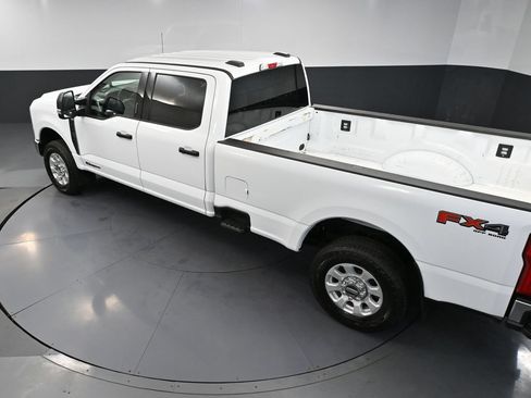 Used 2024 Ford F250 XLT w/ FX4 Off-Road Package AWD/4WD image 44