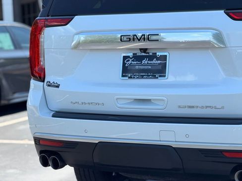 Used 2022 GMC Yukon Denali AWD/4WD image 14