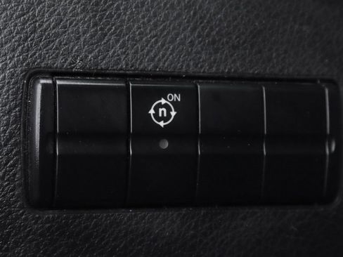 Used 2013 Mercedes-Benz Sprinter 3500 image 18