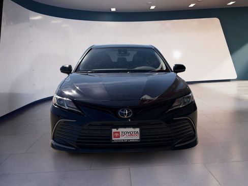 Used 2023 Toyota Camry LE image 8