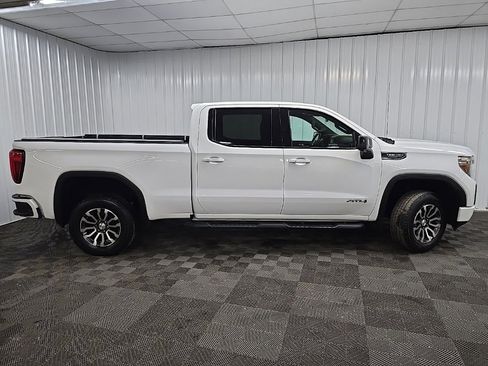 Used 2019 GMC Sierra 1500 AT4 image 2