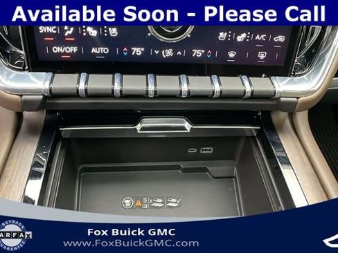 Used 2025 GMC Yukon XL Denali Ultimate image 24