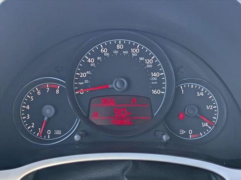 Used 2012 Volkswagen Beetle 2.5 FWD image 11
