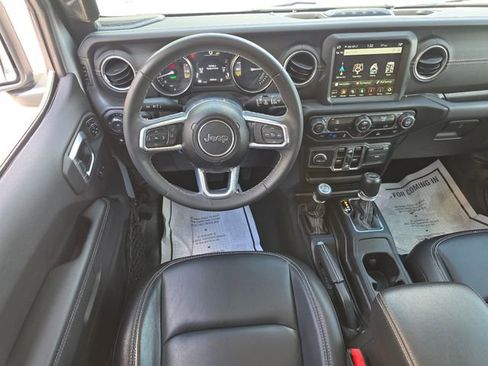 Used 2023 Jeep Wrangler Unlimited Sahara AWD/4WD image 3