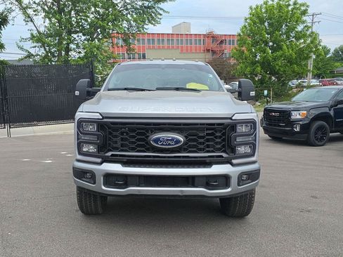 Used 2024 Ford F250 XLT w/ XLT Premium Package AWD/4WD image 8