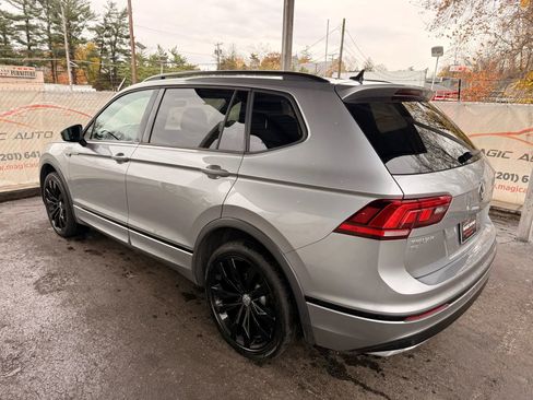 Used 2021 Volkswagen Tiguan SE R-Line image 12