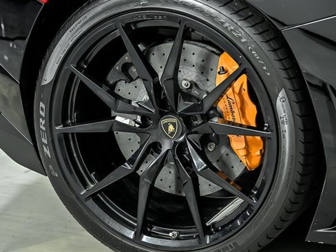 Used 2014 Lamborghini Aventador LP 700-4 AWD/4WD image 37
