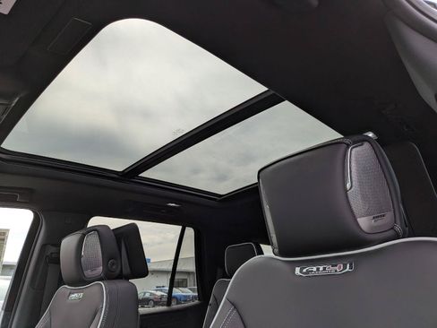 New 2026 GMC Yukon AT4 Ultimate AWD/4WD image 12