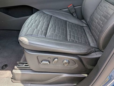 Certified 2026 Cadillac Escalade Platinum Sport AWD/4WD image 22