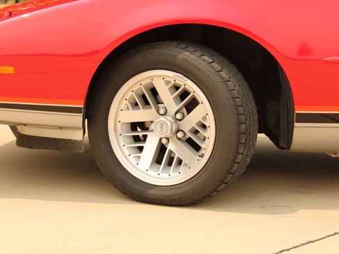 Used 1988 Pontiac Firebird Formula RWD image 32