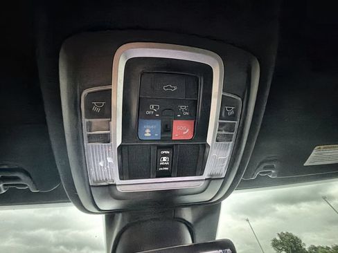 Used 2023 RAM 2500 Limited AWD/4WD image 19