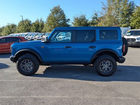 New 2025 Ford Bronco Badlands image 8