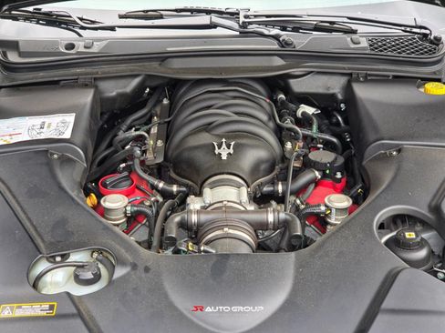 Used 2018 Maserati GranTurismo Sport RWD image 28