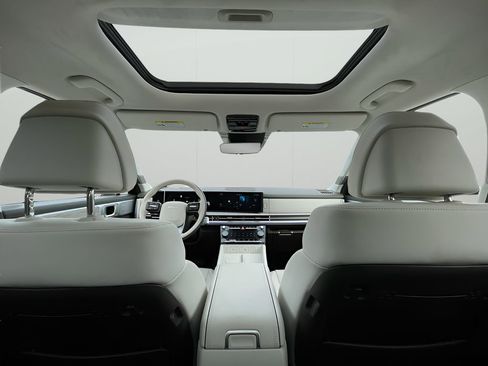 Used 2025 Hyundai Santa Fe Calligraphy image 14