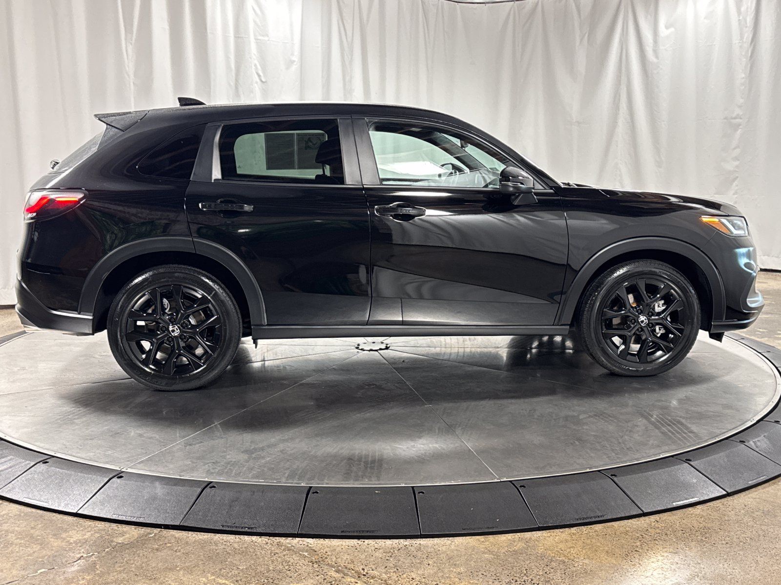 Certified 2024 Honda HR-V Sport image 6