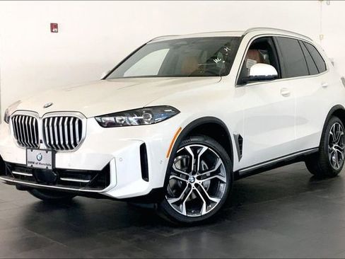 New 2026 BMW X5 sDrive40i w/ Climate Comfort Package RWD image 1
