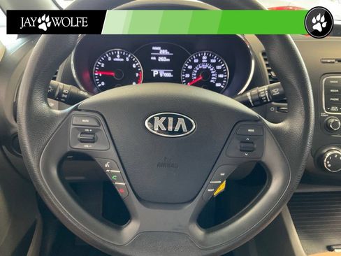 Used 2015 Kia Forte LX FWD image 11