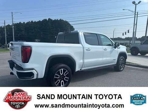 Used 2023 GMC Sierra 1500 AT4 w/ AT4 Premium Package AWD/4WD image 3