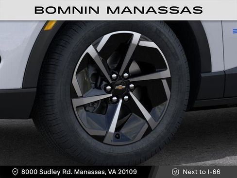 New 2026 Chevrolet Equinox EV LT image 9